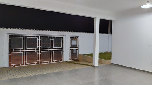 Imagem 4 de 14 de Vende-se: Linda Casa Térrea Em Carlópolis Pr - 3 Dormitórios