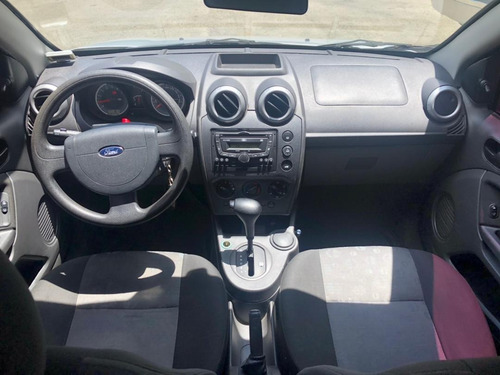 Imagen 10 de 13 de Ford Fiesta Move 2011