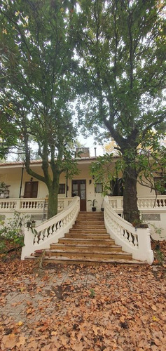 Venta De Casa En La Isla - Histórica - Diseño Gaudí