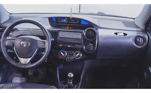 Toyota Etios 1.3 X 16V FLEX 4P MANUAL