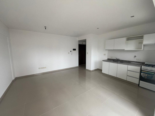 Depto Venta 2 Amb Almagro Con Balcón Y Cochera