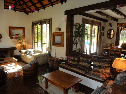 Casa En Estado Inmejorable !!- Ref: 7452