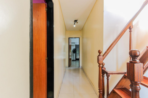 Venta Casa 5 Ambientes Cochera Y Patio - Liniers - Apto Credito