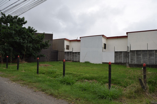 Imagen 12 de 13 de Lote 590 M2, Con 29m De Frente A Calle, Es Plano, Y Se Ubica A 500m Mas X Menos San Joaquín. Potencial Para Apartamentos