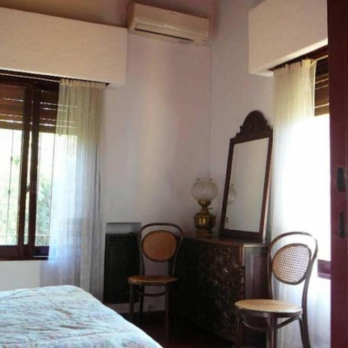 Casa Colonial Impecable En Un Lindo Lote Parquizado En Venta