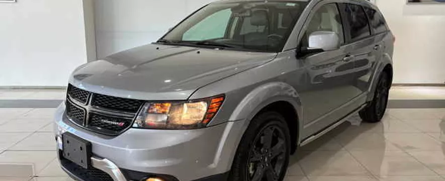 Dodge Journey Sxt 2.4l 7 Pasajeros Plus 5 Puertas