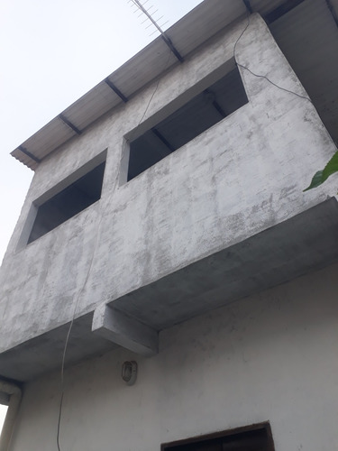 Casa 4 Quartos 3 Banheiro Com Terreno E Garage