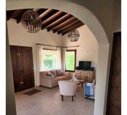 Hermosa Casa En Potrero De Garay Con Excelente Ubicación- 432