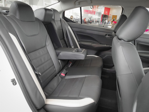 Imagem 11 de 14 de Nissan Versa Exclusive 1.6 (flex) (aut)