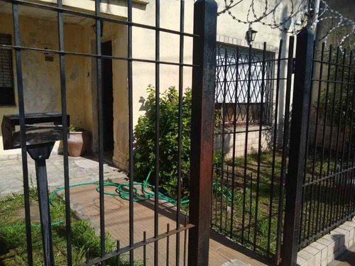 Imagen 2 de 14 de Casa En Venta En Moron Sur