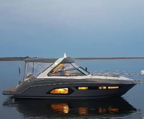 Quest Yachts 290 Con Mercruiser 350 Hp V8 Dp 0km