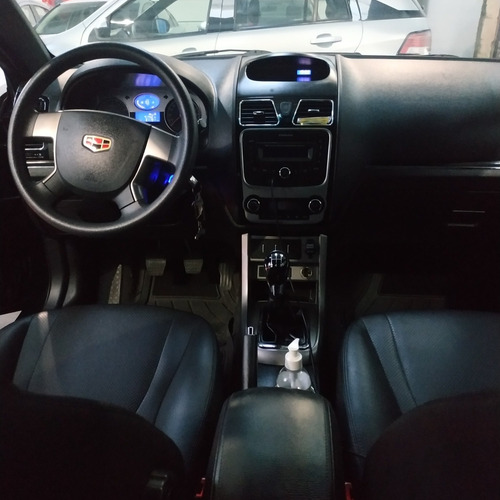 Geely Emgrand 718 2015 1.8 Gs