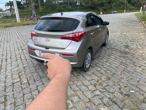 Hyundai HB20 1.0 Comfort Plus Turbo Flex 5p