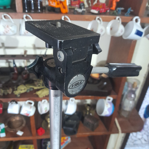 Imagem 4 de 7 de Tripé Antigo Made In Japão. 1.50m Altura Máxima 55 Cm Mínima