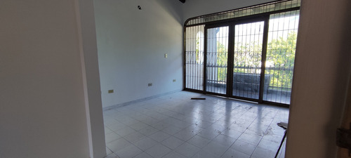 Imagen 7 de 14 de Casa En El Castaño