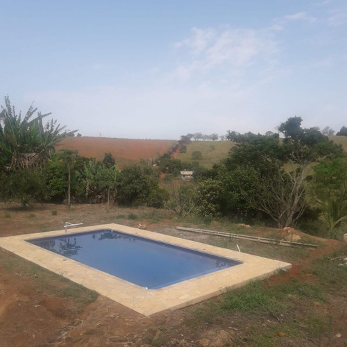 Chácara Com Bela Vista Em Pinhalzinho Sp