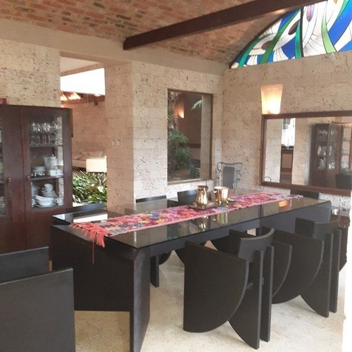 Imagen 8 de 25 de María Vende Espectacular Quinta En Hato Royal