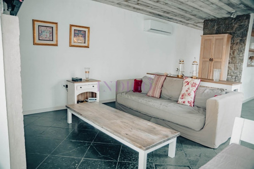 Imagen 2 de 21 de Casa En Santa Mónica Con Parrillero Y Piscina, 3 Dormitorios Y 2 Baños - Jose Ignacio Santa Monica