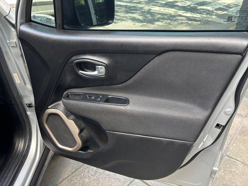 Jeep Renegade 1.8 Sport Plus