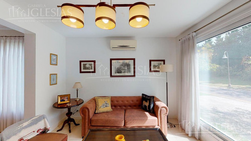 Tour 360º - Casa Al Lago Con Cuatro Dormitorios En Los Sauces