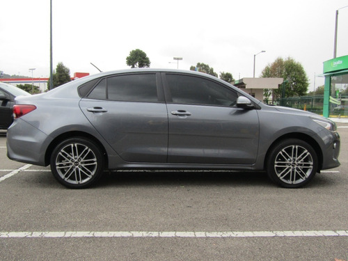 Imagen 3 de 13 de Kia Rio Vibrant 1.4 M/t