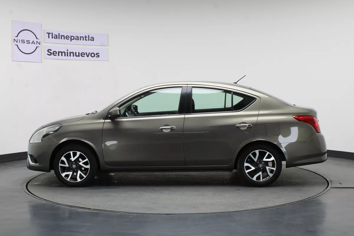 Nissan Versa 2019