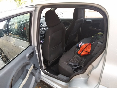 Fiat Uno 2013 1.0 Vivace Flex 5p