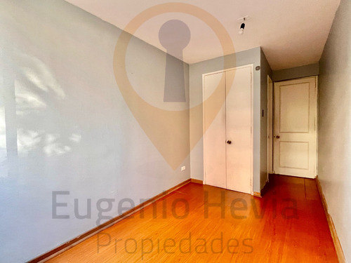 Departamento Frente A Plaza En P De Valdivia / E Yáñez