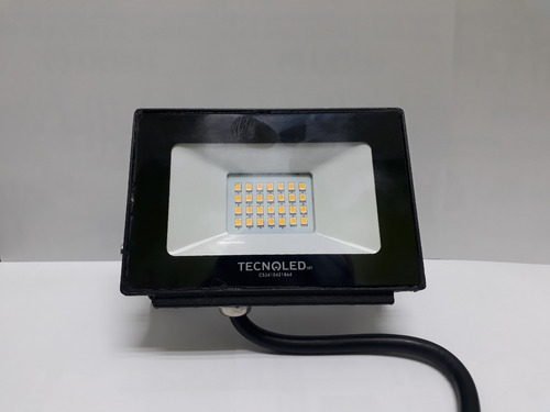 Imagen 4 de 4 de Reflector Led 30w Ip65 Blanco Calido Rs-30wbc Tecnoled