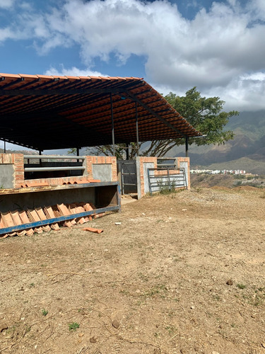 Finca En Parque Caiza A 10 Min De Caracas Acropolis
