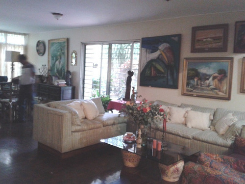 Apartamento En Venta Urb. Las Palmas C-18746