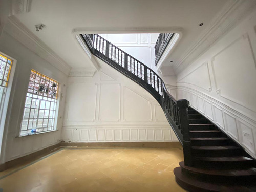 Petit Hotel En Palermo Viejo En Venta - Palacio Estilo Francés, Propiedad Única