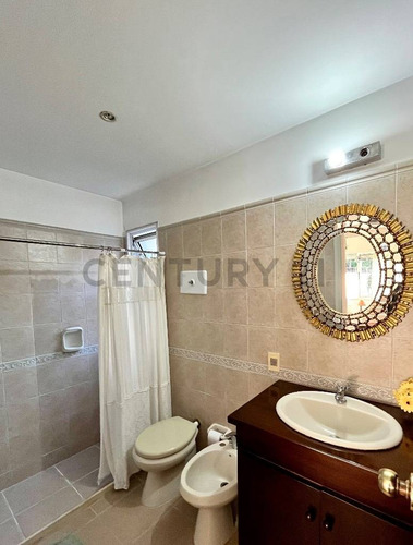 Alquilo Casa En Carrasco Sur Exclusiva- Amueblada - 3dorm-piscina - Sin Gc