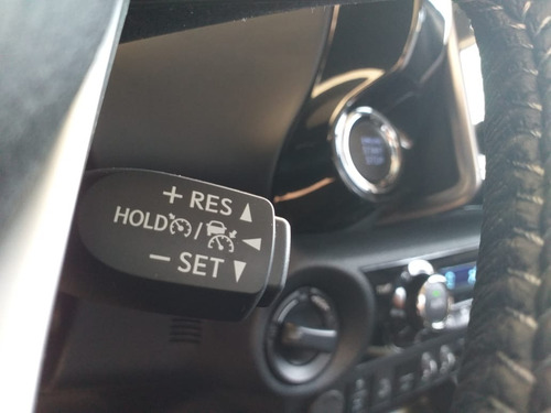 Imagen 6 de 15 de Toyota Hilux 2.8 Cd Srx 177cv 4x4 A/t Enero 2023