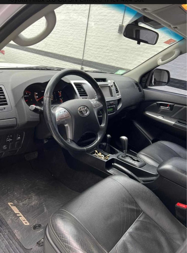 Imagen 17 de 20 de Toyota Hilux 2014 3.0 Cd Srv Limited 171cv 4x4 5at
