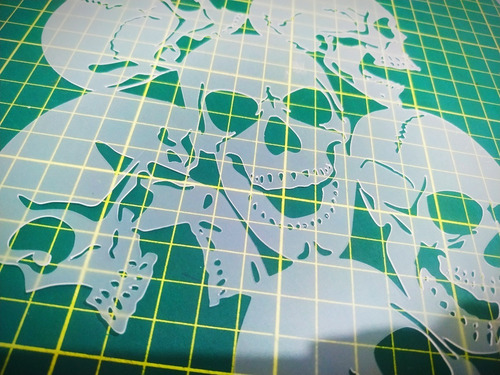 Stencil Caveiras Grudadas Para Aerografia