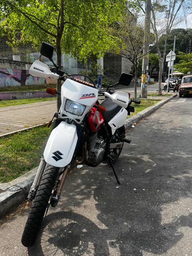 Suzuki Dr 650