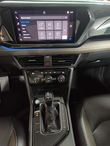 Volkswagen Taos 1.4 Tsi Highline At