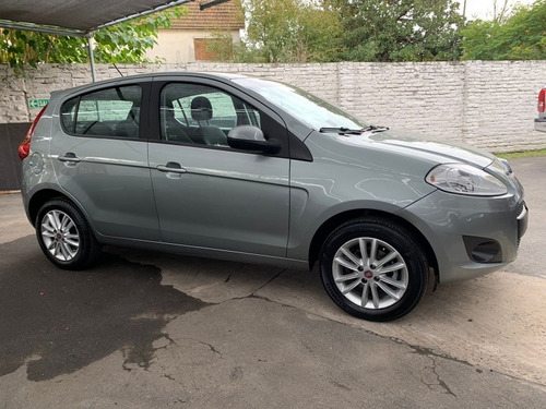 Imagen 4 de 13 de Fiat Palio 1.6 Nuevo Essence 115cv 2017