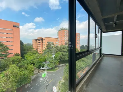 Oficina en arriendo