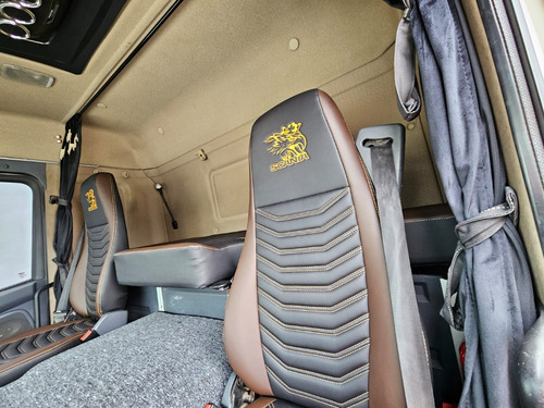 Scania P360 6x2 Ano 12 Manual C/ Ar Condicionado
