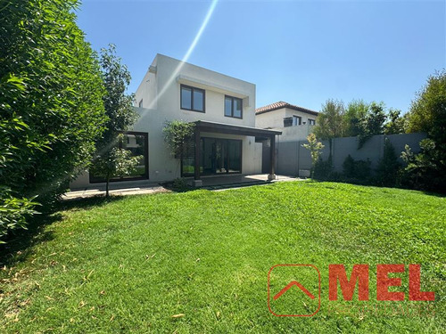 Casa En Arriendo De 3 Dorm. En Piedra Roja, Chicureo