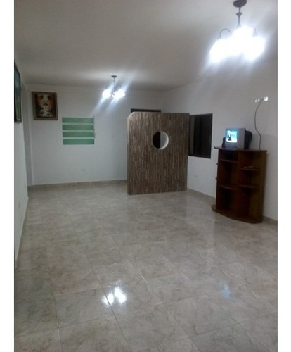Imagen 3 de 9 de Apartamento En Edificio Multifamiliar Macuto