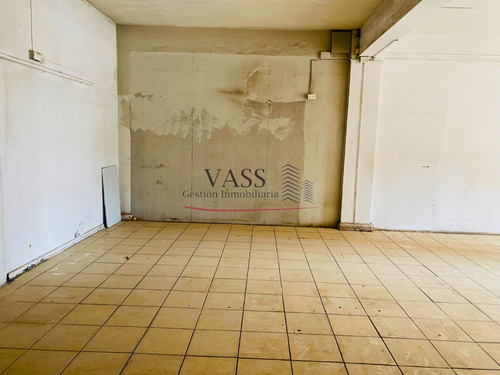 Vass Arrienda Local Comercial Lugar Estratégico P. Alto Stgo