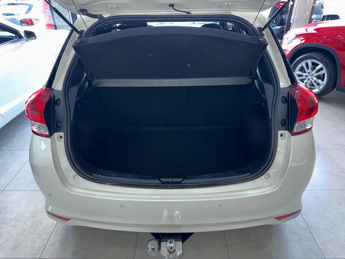 Toyota Yaris 1.3 16V FLEX XL PLUS TECH MULTIDRIVE