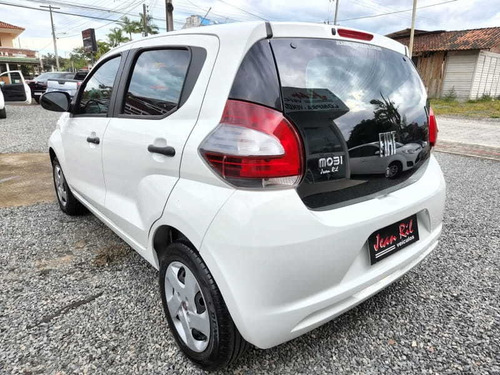 Imagem 11 de 12 de Fiat Mobi Like 1.0 Flex 4p