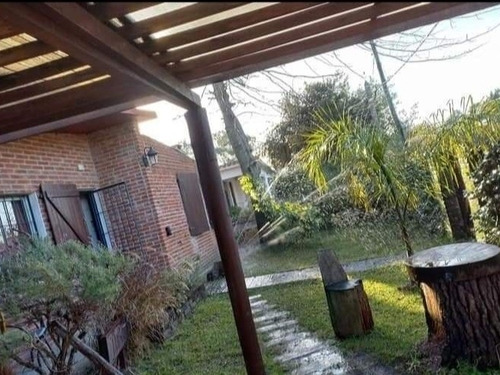 Casa Piscina Climatizada A 34 Grados, Con Cerramiento En Pvc. En Parque Del Plata