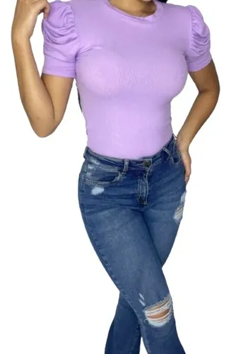 Blusa con resorte en el cuello sale