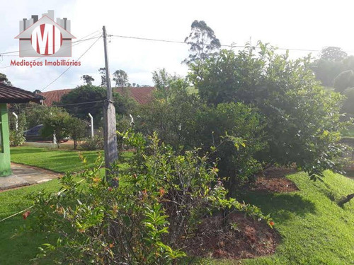 Chácara Com 02 Dormitórios, Bem Cuidada, Terreno Plano, Bairro Povoado À Venda, 1000 M² Por R$ 220.000 - Zona Rural - Pedra Bela/sp - Ch0082