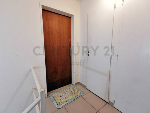 Imagen 17 de 18 de Departamento En Venta De Dos Dormitorios En La Plata